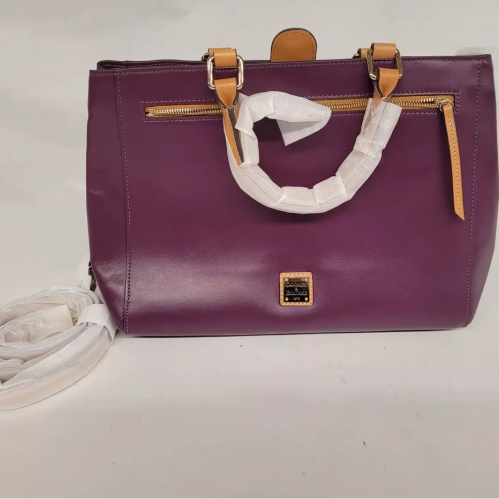 NWT Dooney & Bourke zip satchel